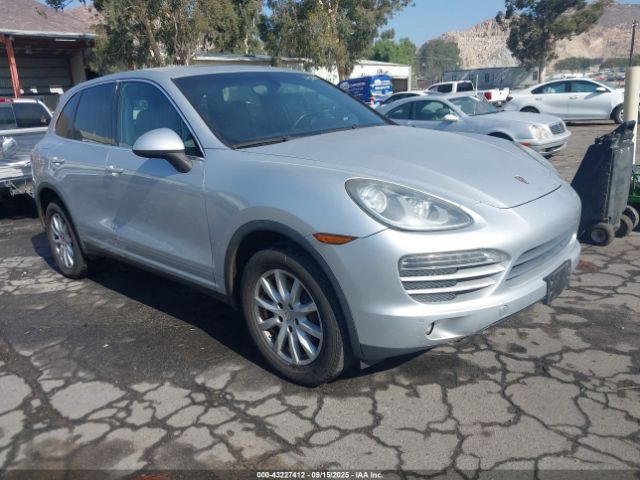  Salvage Porsche Cayenne