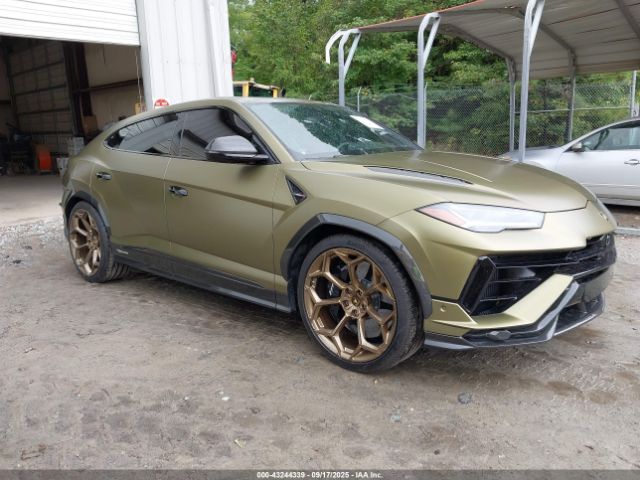  Salvage Lamborghini Urus
