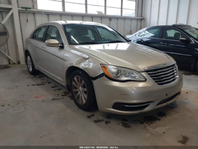  Salvage Chrysler 200