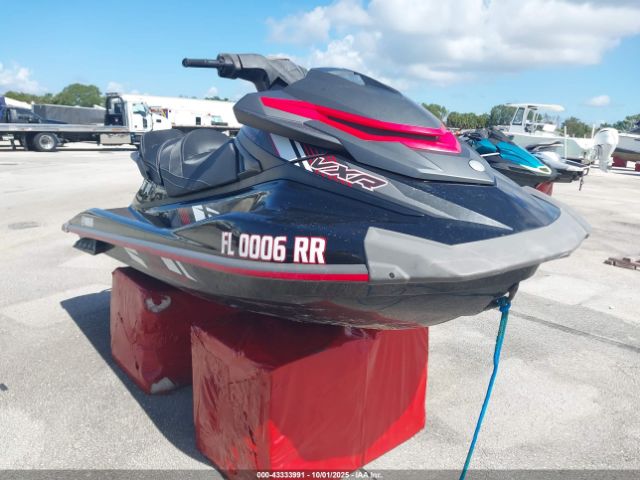  Salvage Yamaha Waverunner