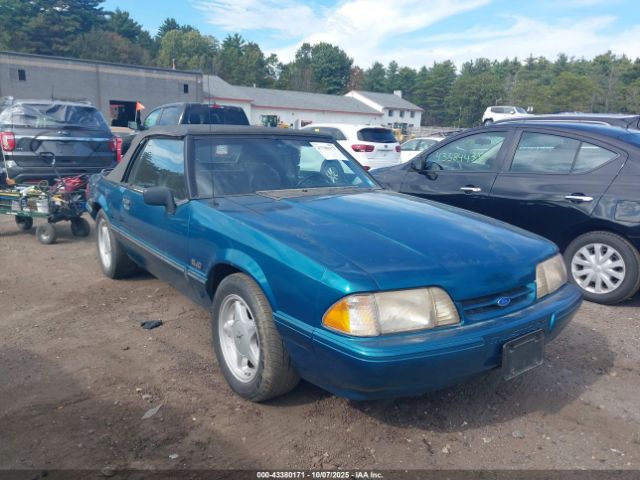  Salvage Ford Mustang
