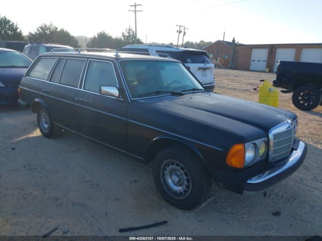  Salvage Mercedes-Benz 300
