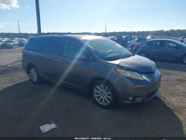  Salvage Toyota Sienna