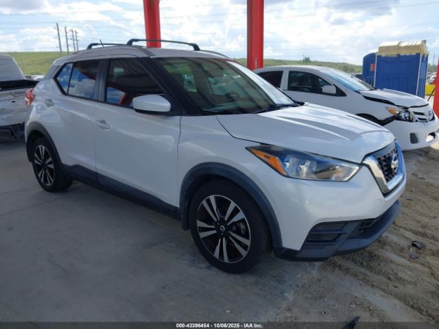  Salvage Nissan Kicks