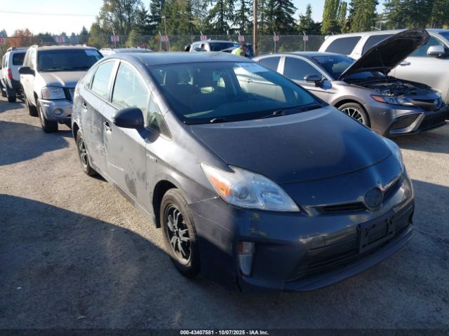  Salvage Toyota Prius