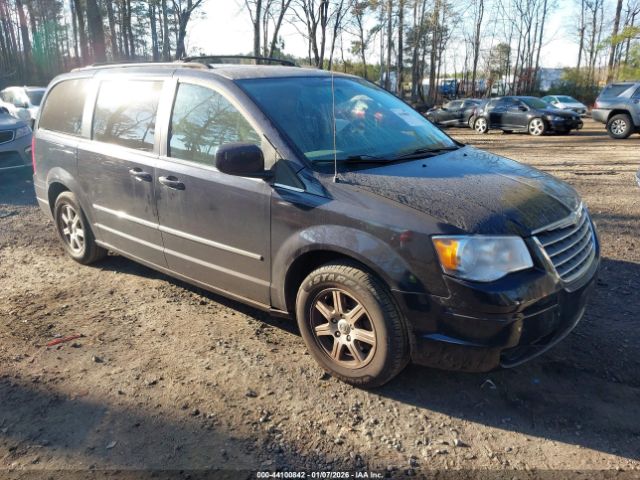  Salvage Chrysler Town & Country