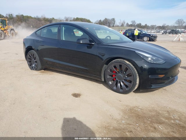 TESLA MODEL 3