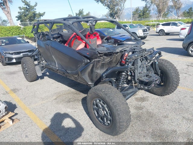CAN-AM MAVERICK R MAX