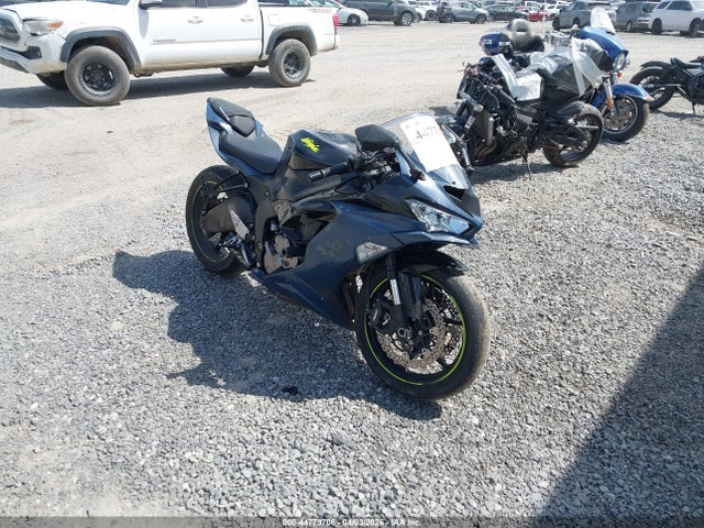 Salvage Kawasaki Zx-6r Motorcycles for Sale: Wrecked & Damaged