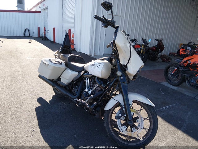 HARLEY-DAVIDSON FLHXST