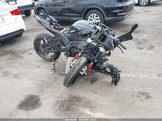 Salvage Kawasaki Ninja Zx-10r Motorcycles for Sale: Wrecked