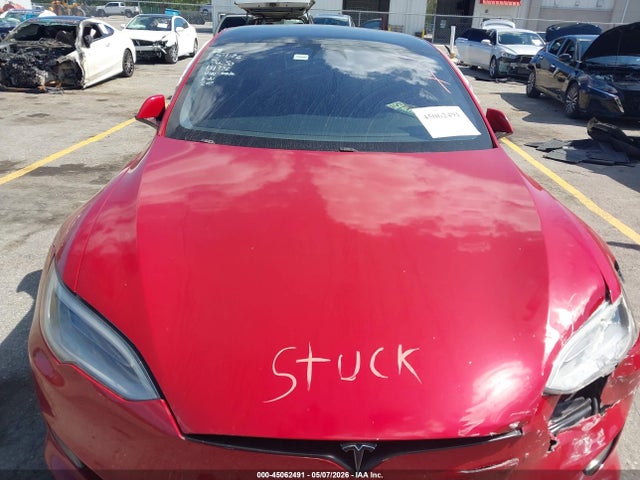 TESLA MODEL S