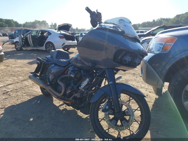 HARLEY-DAVIDSON FLTRXST
