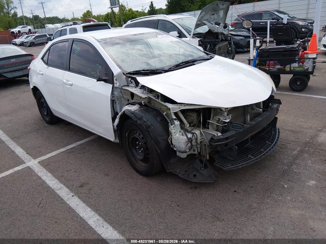 Автомобил