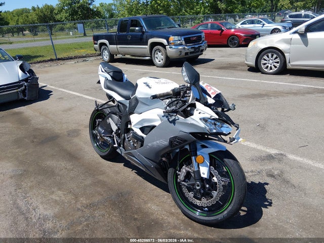 KAWASAKI ZX636