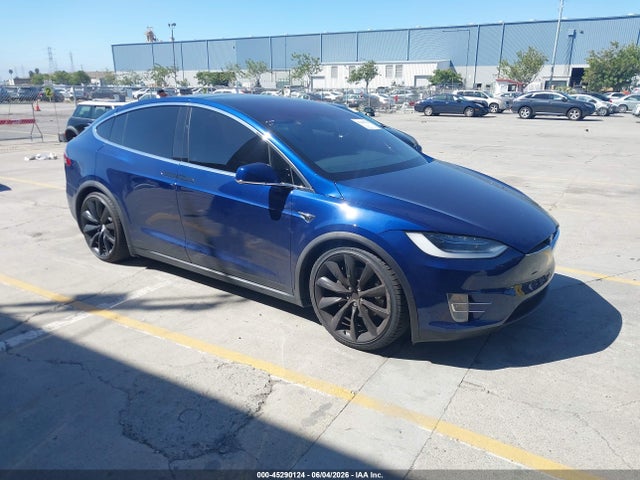 TESLA MODEL X