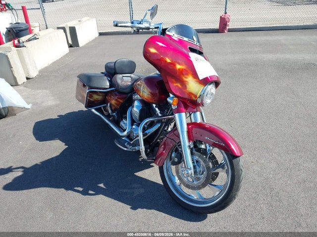 HARLEY-DAVIDSON FLHXS