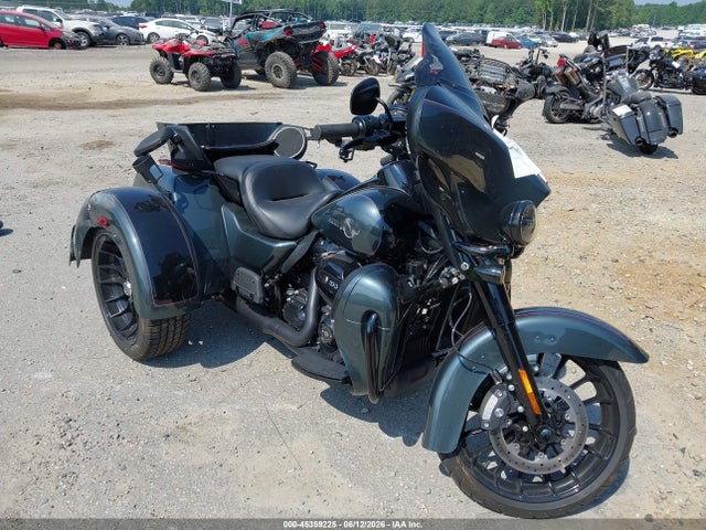 HARLEY-DAVIDSON FLHTCUTG