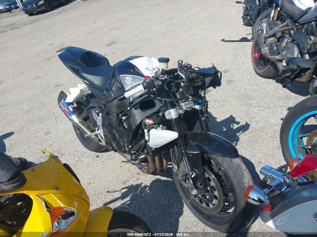 SUZUKI GSX-R750