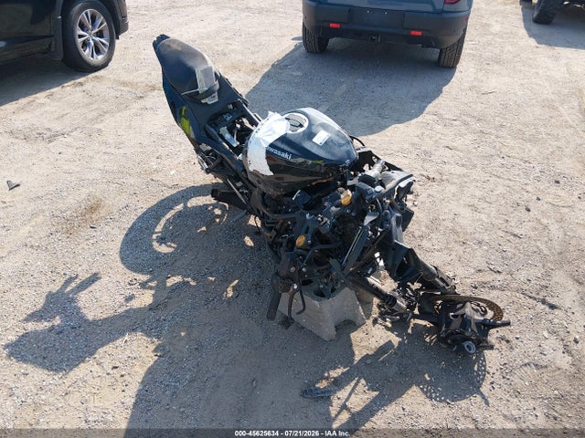 Salvage Kawasaki Ninja Zx-4r Motorcycles for Sale: Wrecked