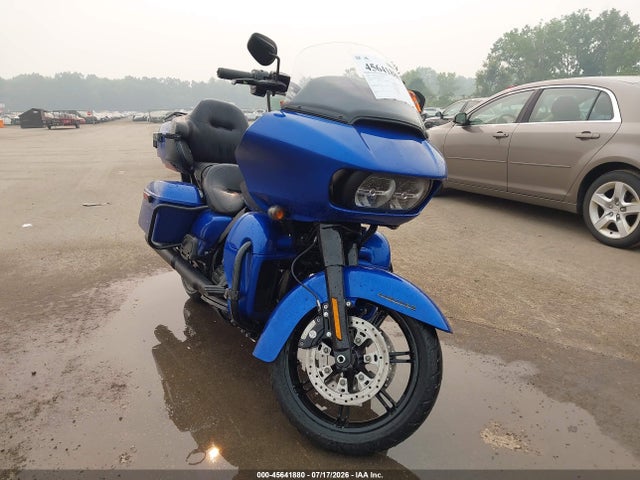 HARLEY-DAVIDSON FLTRK