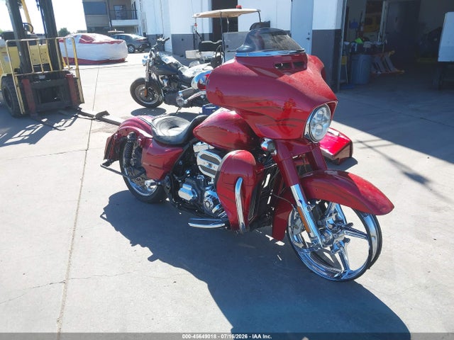 HARLEY-DAVIDSON FLHXSE