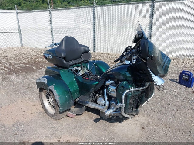 HARLEY-DAVIDSON FLHTCUTG