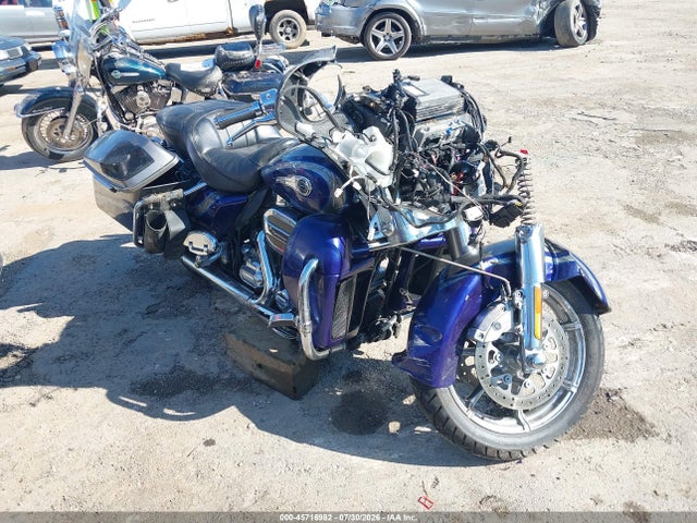 HARLEY-DAVIDSON FLHTKSE