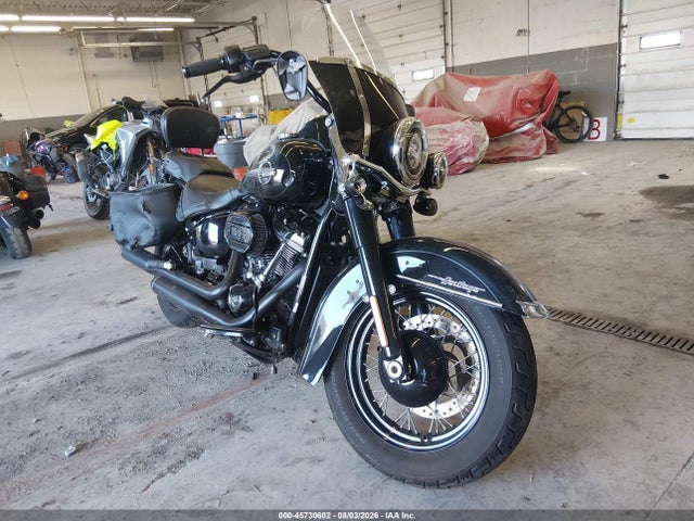 HARLEY-DAVIDSON FLHCS