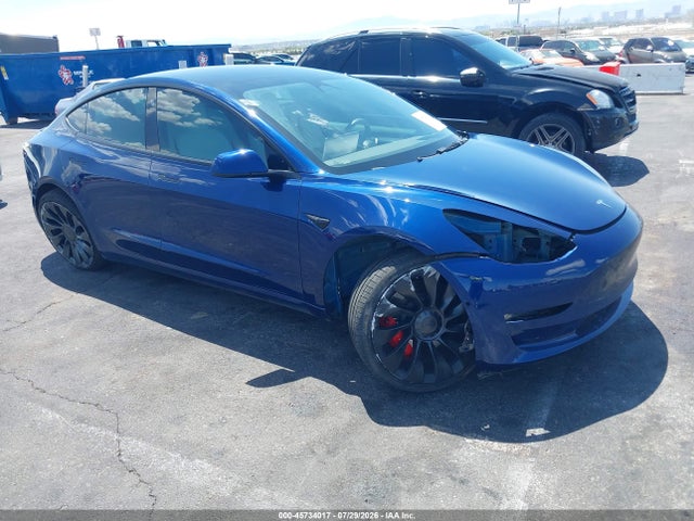TESLA MODEL 3