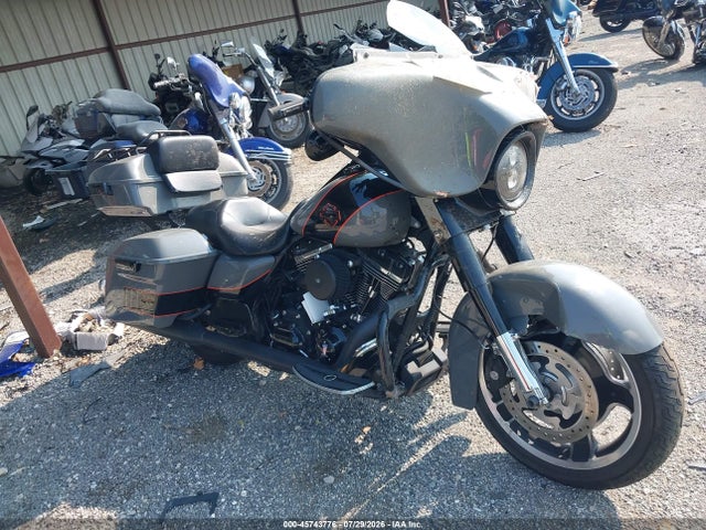 HARLEY-DAVIDSON FLHR
