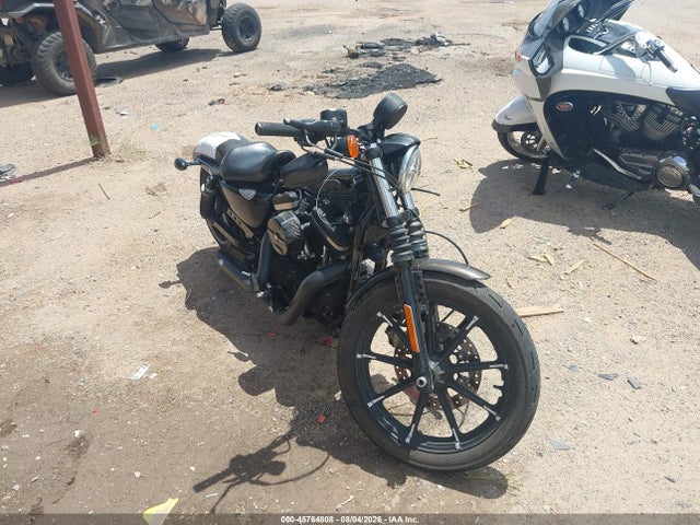 HARLEY-DAVIDSON XL883