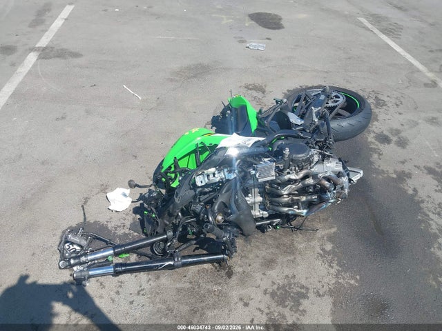 4回ほど使用して使わなくなりましたので、お譲り致します。 Salvage Kawasaki Ninja Zx-4r Motorcycles for Sale: Wrecked