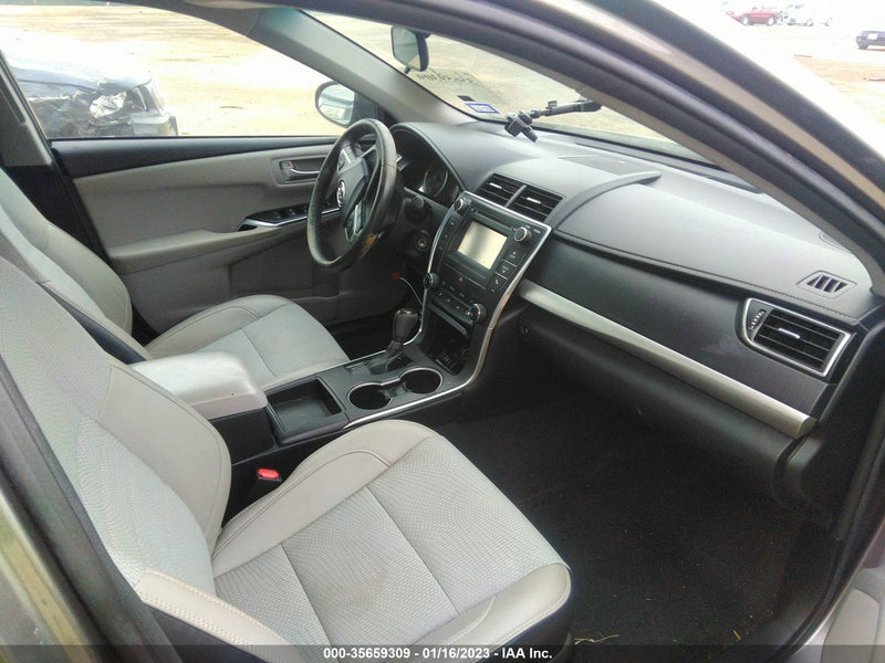 Toyota Camry 2016г.