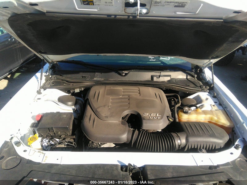 Dodge Challenger 2016г.