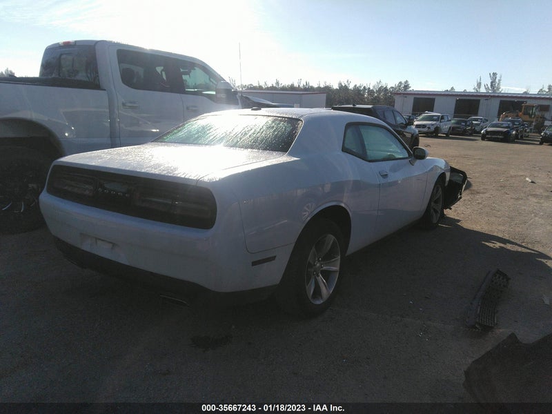 Dodge Challenger 2016г.