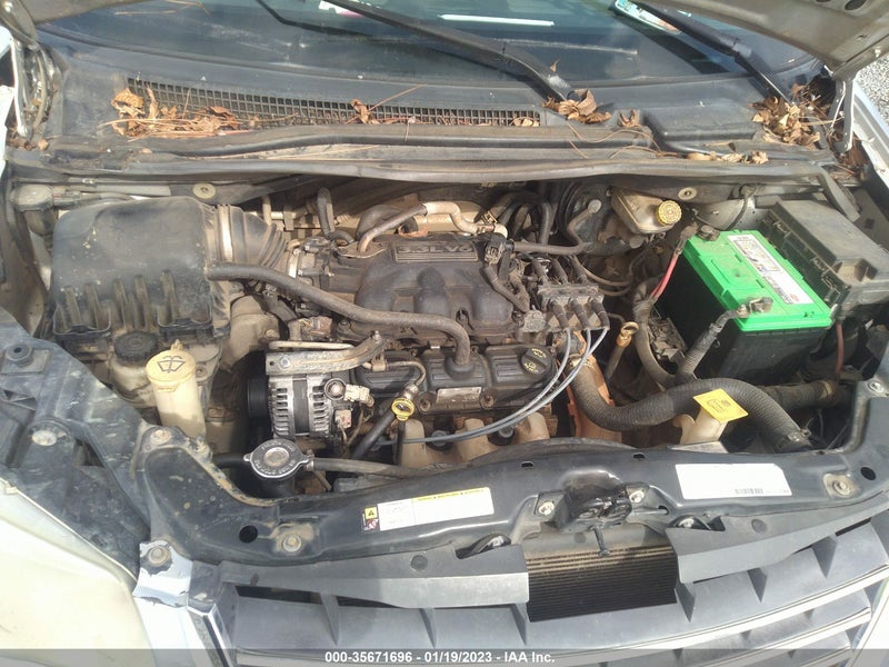 Chrysler Town & Country 2008г.