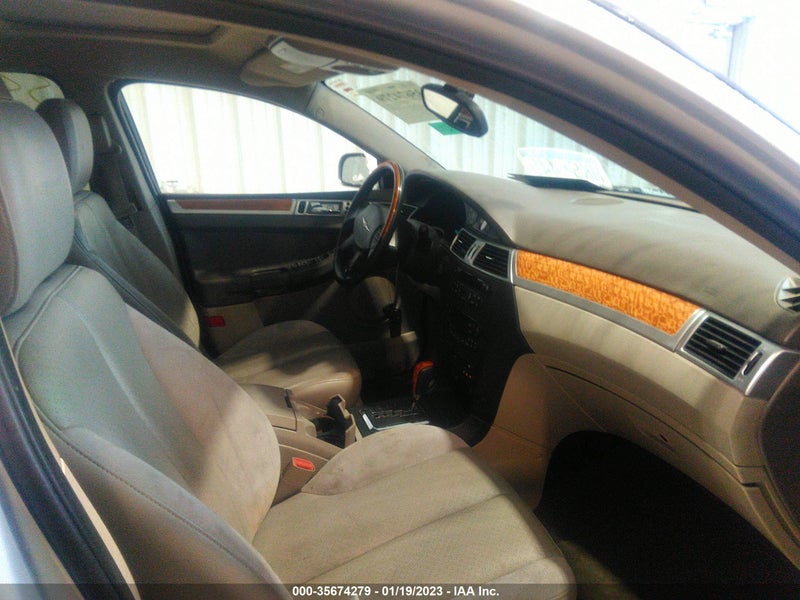 Chrysler Pacifica 2005г.