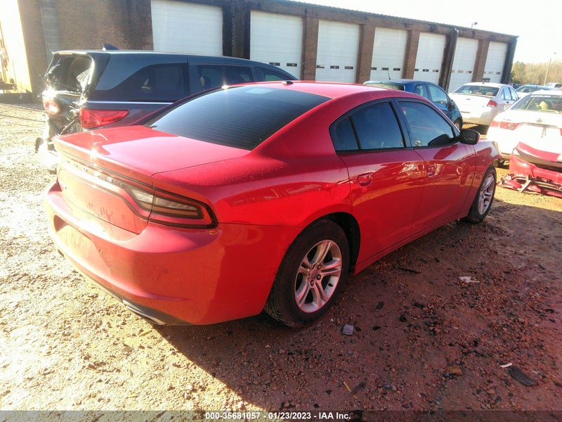 Dodge Charger 2016г.