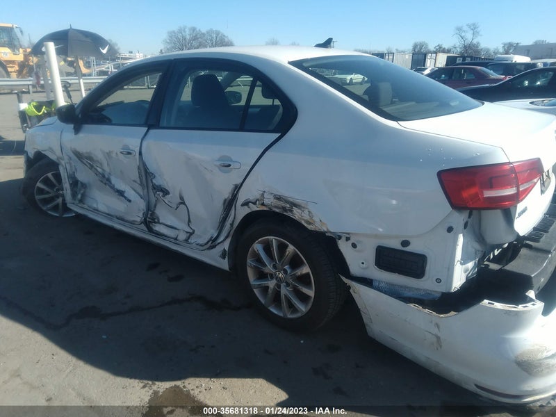 Volkswagen Jetta 2015г.