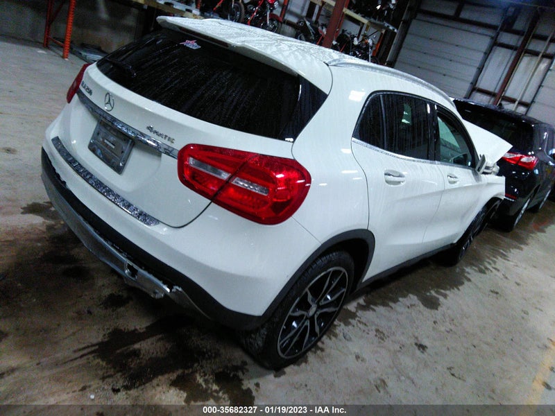 Mercedes-Benz GLA-Class 2016г.