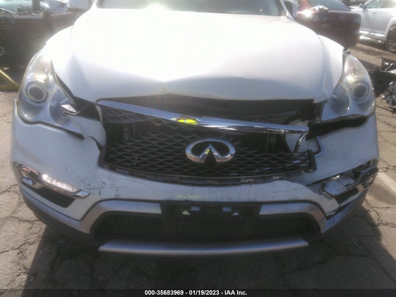 Infiniti QX50 2017г.