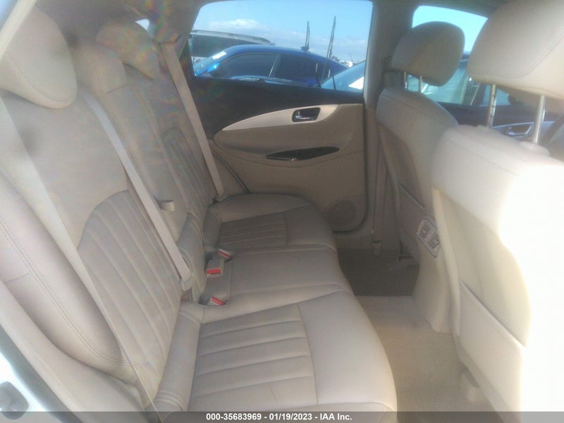 Infiniti QX50 2017г.