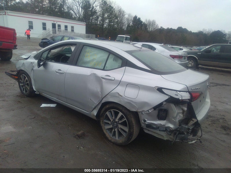 Nissan Versa 2020г.