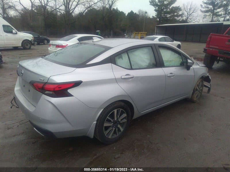 Nissan Versa 2020г.