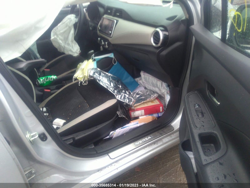 Nissan Versa 2020г.