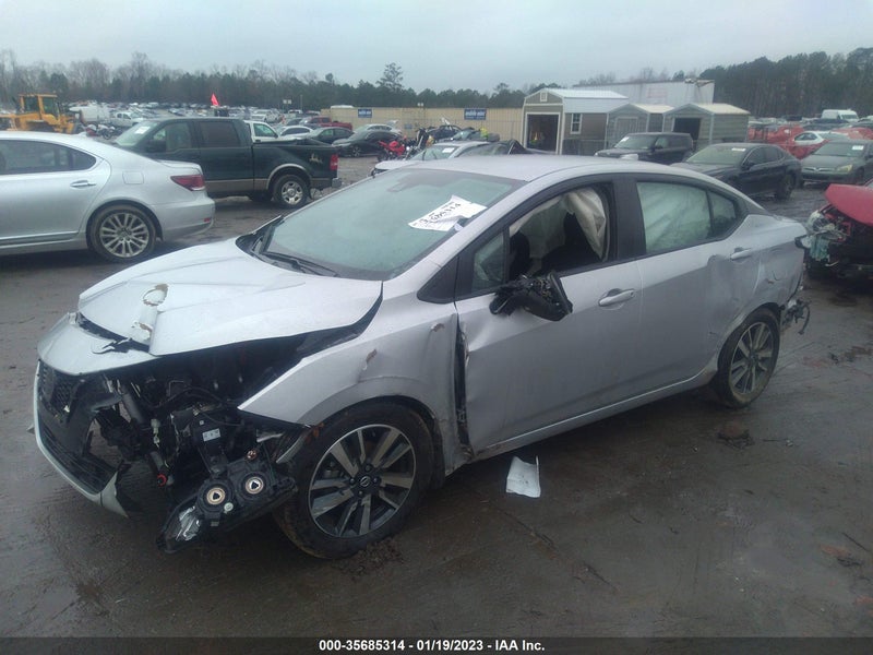 Nissan Versa 2020г.