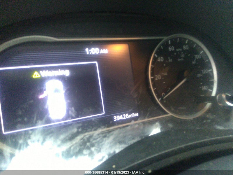 Nissan Versa 2020г.