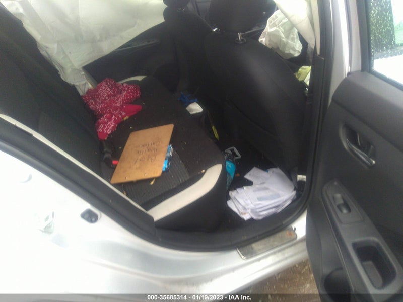 Nissan Versa 2020г.