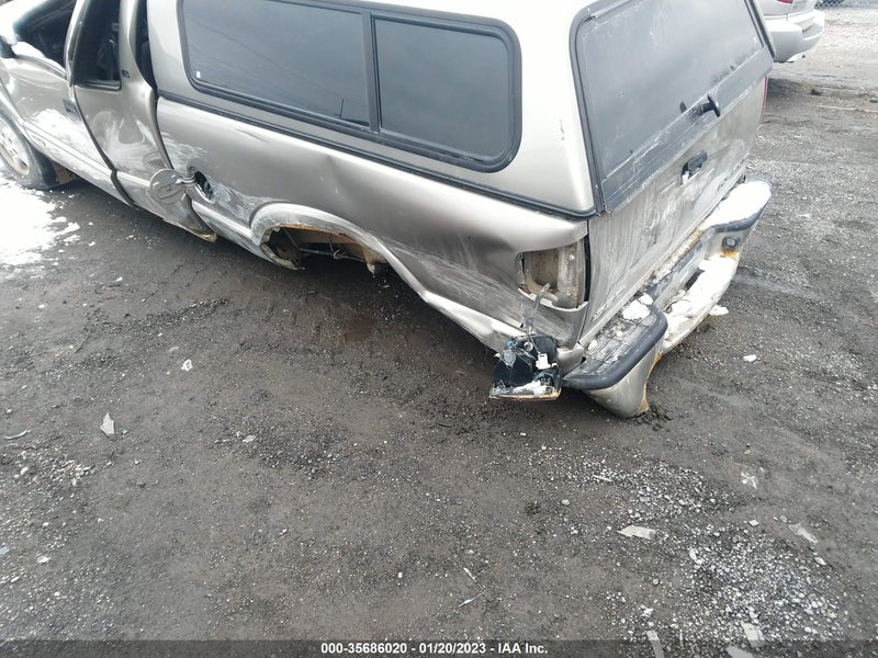 Chevrolet S-10 Pickup 2000г.